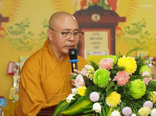 Thượng tọa Thích Thiện Từ phát biểu khai mạc