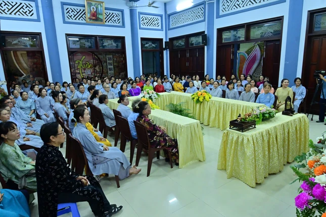 Phật tử tham dự