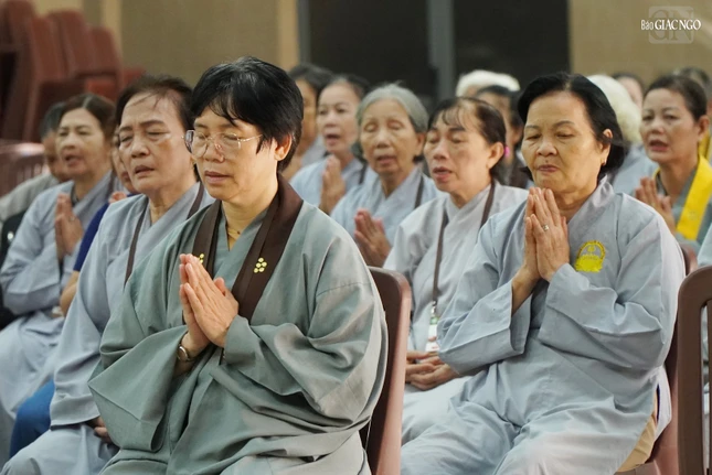 Chánh niệm trong từng câu niệm Phật