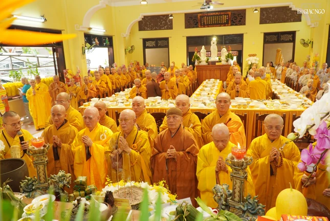 Chư tôn giáo phẩm tưởng niệm 12 năm ngày viên tịch của Hòa thượng Thích Như Thọ Chư tôn giáo phẩm tưởng niệm 12 năm ngày viên tịch của Hòa thượng Thích Như Thọ