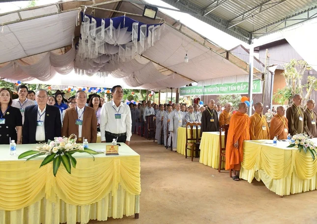 Chư tôn đức, đại biểu tham dự lễ Chư tôn đức, đại biểu tham dự lễ