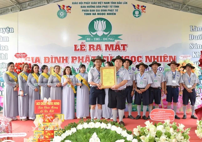 Ra mắt Gia đình Phật tử Ngọc Nhiên Ra mắt Gia đình Phật tử Ngọc Nhiên