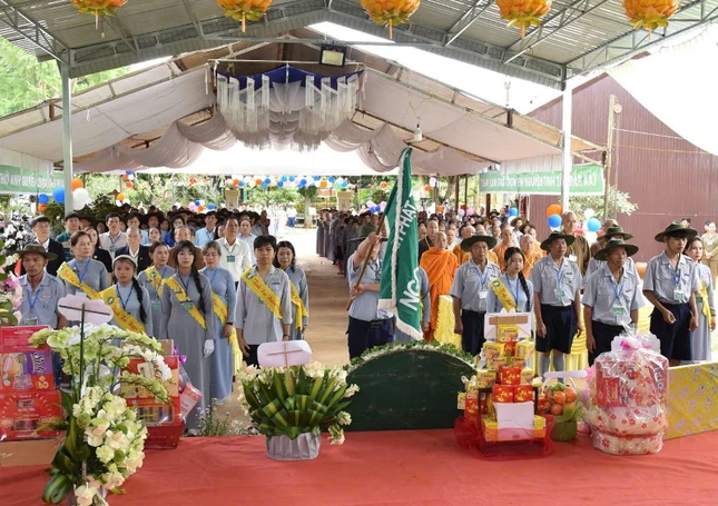 Nghi thức Gia đình Phật tử Nghi thức Gia đình Phật tử