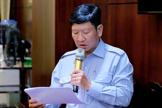 Ban Hoằng pháp - Hướng dẫn Phật tử TP.HCM có các phân ban: Phân ban Cư sĩ Phật tử, Phân ban Thanh thiếu nhi Phật tử, Phân ban Phật tử dân tộc, Phân ban Tổ chức sự kiện - Khóa tu, Phân ban Gia đình Phật tử