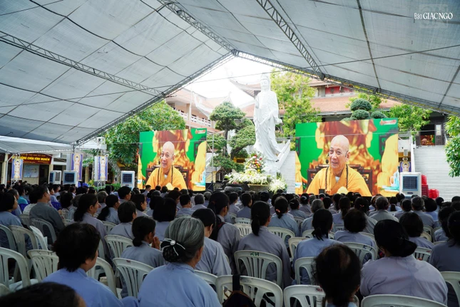 Đại đức Thích Tịnh Hải chia sẻ về phương pháp niệm Phật Đại đức Thích Tịnh Hải chia sẻ về phương pháp niệm Phật