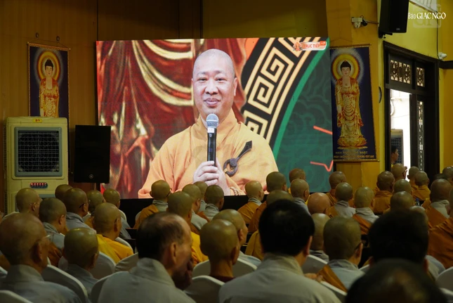 Chư tôn đức tham dự Chư tôn đức tham dự