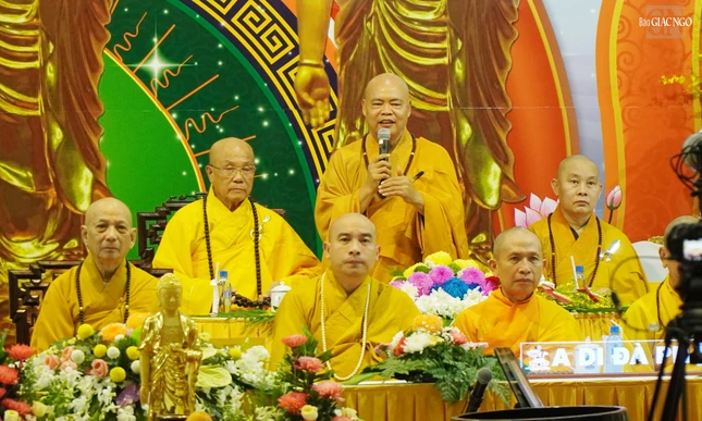 Thượng tọa Thích Thanh Phong, trụ trì tổ đình Vĩnh Nghiêm, Trưởng ban Tổ chức Pháp hội niệm Phật Thượng tọa Thích Thanh Phong, trụ trì tổ đình Vĩnh Nghiêm, Trưởng ban Tổ chức Pháp hội niệm Phật