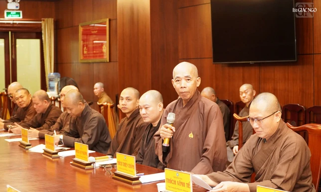 Chư tôn đức thành viên đóng góp ý kiến trong chương trình hoạt động Phật sự của Ban Pháp chế - Kiểm soát GHPGVN TP.HCM