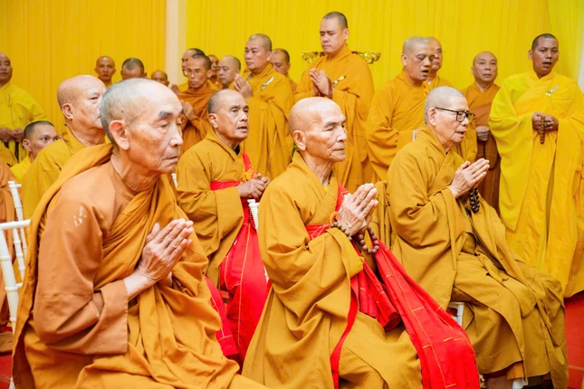 Chư tôn giáo phẩm hộ niệm Chư tôn giáo phẩm hộ niệm