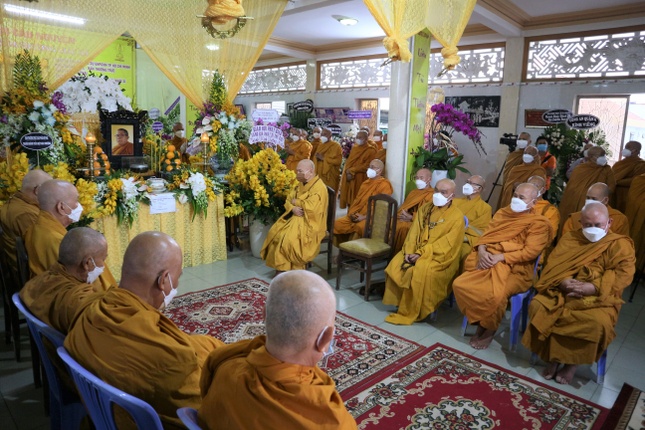 Chư tôn đức tại lễ truy niệm