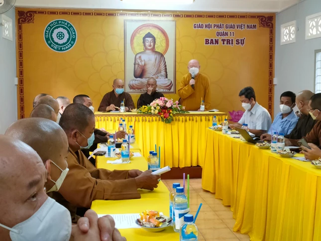 Thượng tọa Phó Thường trực Phật giáo quận 11 đóng góp ý kiến