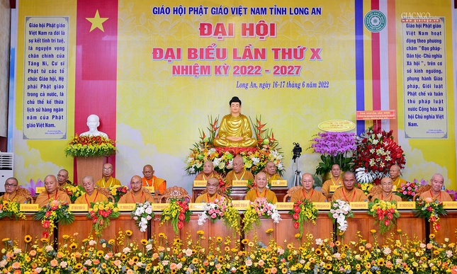 Chư tôn đức chứng minh, chủ tọa đoàn đại hội