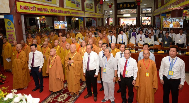 Thực hiện nghi thức chào Quốc kỳ, Đạo kỳ