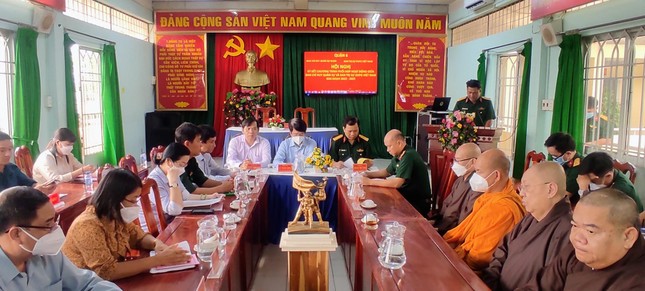 Đại diện cơ quan chức năng phát biểu Đại diện cơ quan chức năng phát biểu