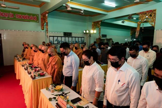 Phút tưởng niệm