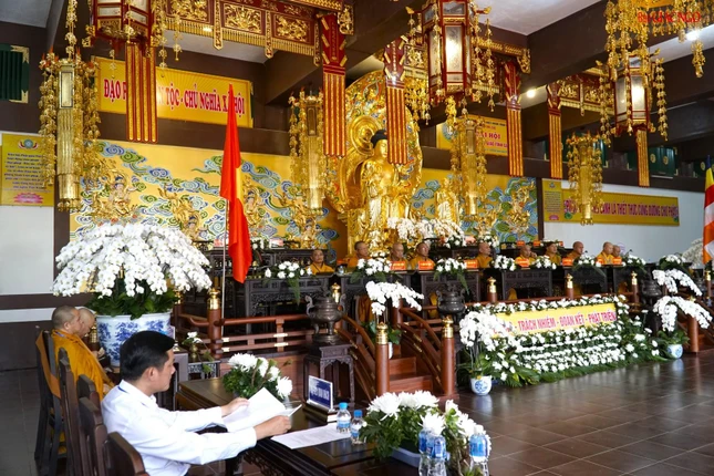 Đại diện chính quyền tham dự