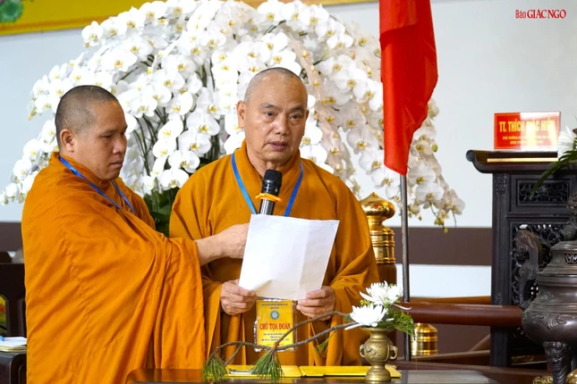 Hòa thượng Thích Từ Vân, Trưởng ban Trị sự GHPGVN tỉnh Gia Lai phát biểu khai mạc