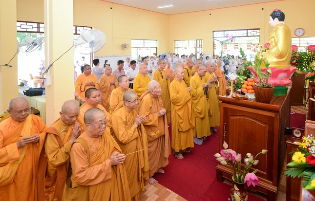 Thêm một cơ sở Phật giáo ra đời vùng biên, giúp xuân về thêm ấm