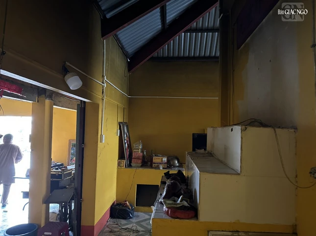 Một phần khu vực bị đốt cháy đã được dọn dẹp