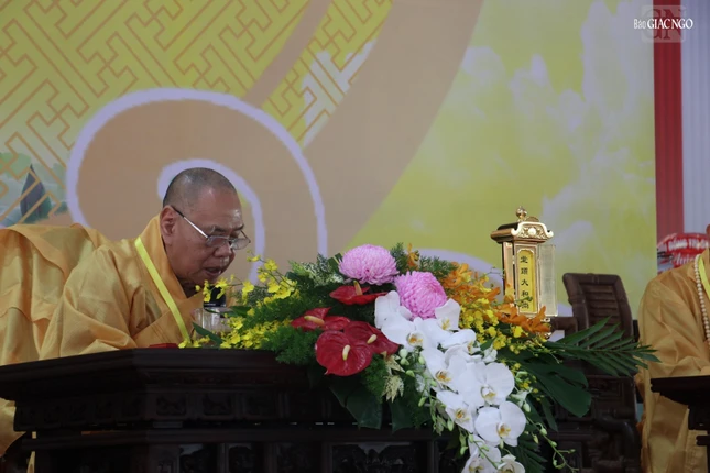 Hòa thượng Thích Thiện Pháp đương vi Hòa thượng đàn đầu đàn giới Sa-di