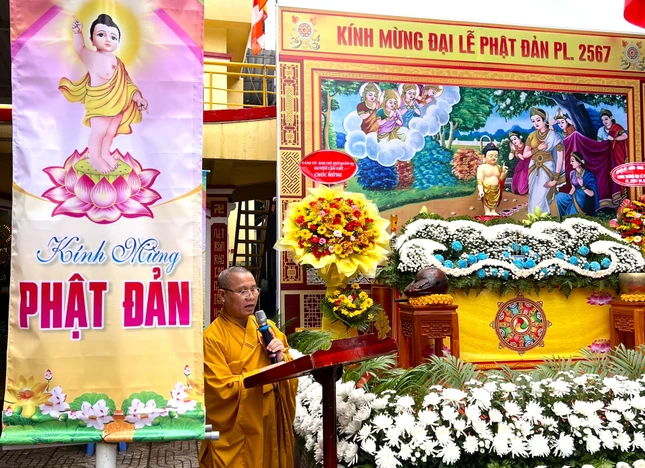 Thượng tọa Thích Minh Bảo tuyên đọc Thông điệp Đại lễ Phật đản Phật lịch 2567 của Đức Pháp chủ GHPGVN Thượng tọa Thích Minh Bảo tuyên đọc Thông điệp Đại lễ Phật đản Phật lịch 2567 của Đức Pháp chủ GHPGVN