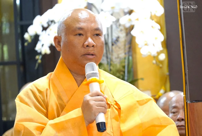 Thượng tọa Thích Minh Bảo phát biểu