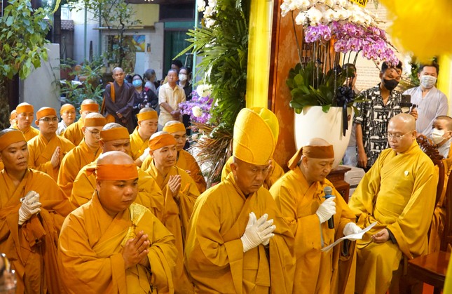 Thượng tọa Thích Giác Nguyên, pháp tử đã dâng lời tưởng niệm ân sư