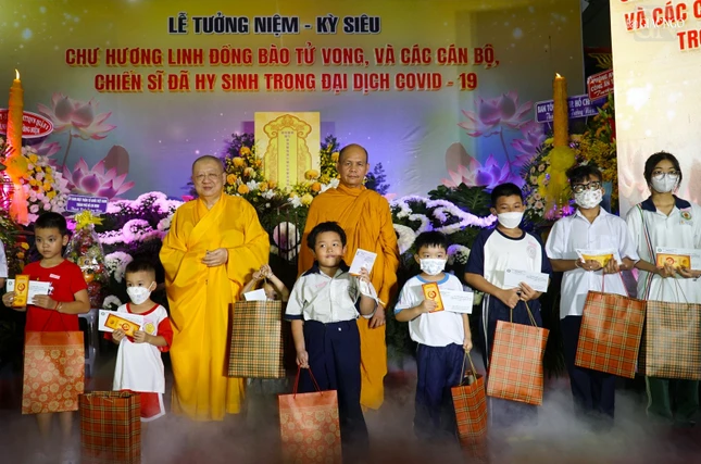 Không gian lắng động Không gian lắng động