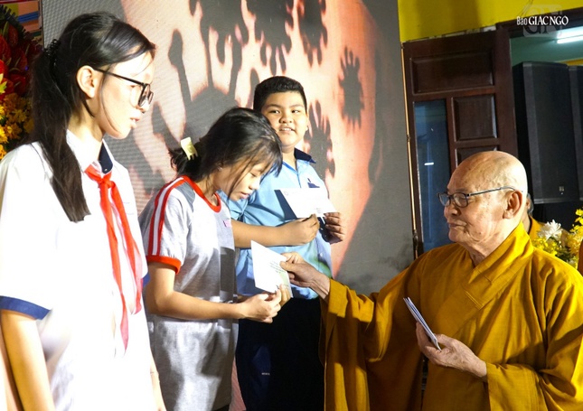 Học bổng cho em Học bổng cho em