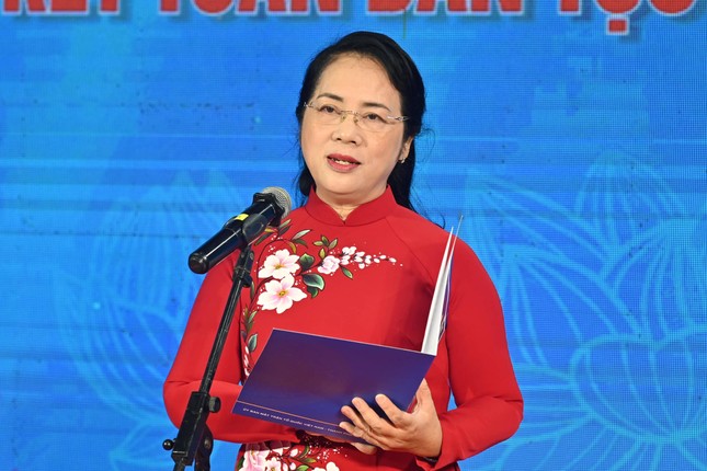 Bà Trần Kim Yến, Chủ tịch Ủy ban MTTQVN TP.HCM phát biểu, đúc kết