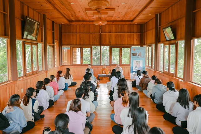 Workshop các chủ đề khác nhau, tạo cơ hội cho các bạn trẻ trải lòng