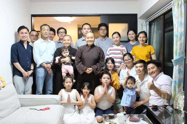 Cộng đồng người Việt tại Nhật Bản hoan hỷ khi bên cạnh luôn có sự hiện diện của chư Tăng Ni. Tình yêu thương là cội nguồn của hạnh phúc Cộng đồng người Việt tại Nhật Bản hoan hỷ khi bên cạnh luôn có sự hiện diện của chư Tăng Ni. Tình yêu thương là cội nguồn của hạnh phúc