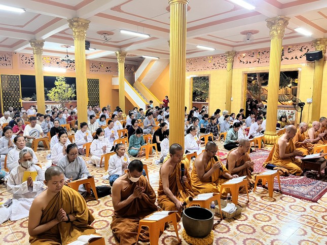 Pháp hội Dược sư diễn ra vào ngày Mùng 8 Tết tại tịnh xá Lộc Uyển - trụ sở Giáo đoàn VI hệ phái Khất sĩ