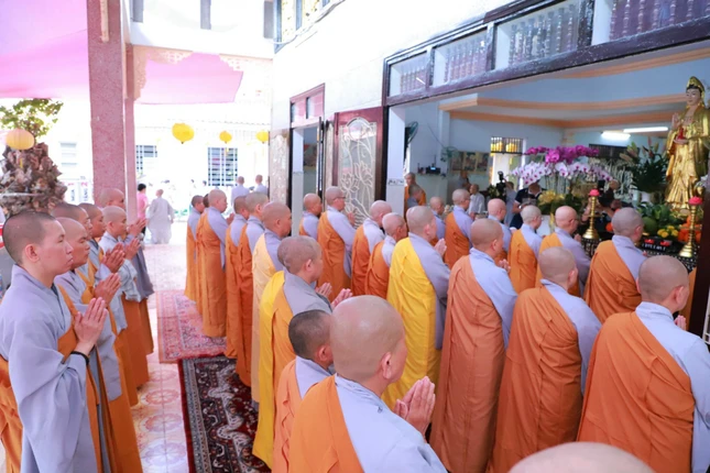 Lễ tưởng niệm húy nhật lần thứ 25 của cố Ni trưởng Thích nữ Như Thanh diễn ra trang nghiêm Lễ tưởng niệm húy nhật lần thứ 25 của cố Ni trưởng Thích nữ Như Thanh diễn ra trang nghiêm