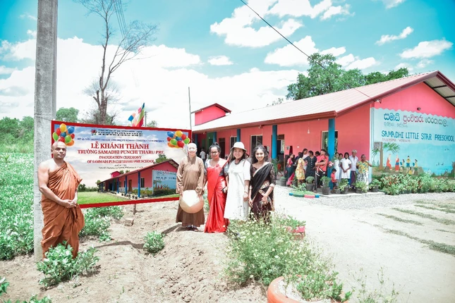 Công trình 30.000 USD được chùa Long Phước (TP.HCM) trao tặng các em học sinh tại Sri Lanka. Công trình hoàn thành sau 10 tháng khởi công xây dựng