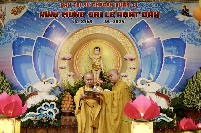 Hòa thượng Thích Thiện Ngộ tuyên đọc Thông điệp Đại lễ Phật đản Phật lịch 2568 của Đức Pháp chủ GHPGVN