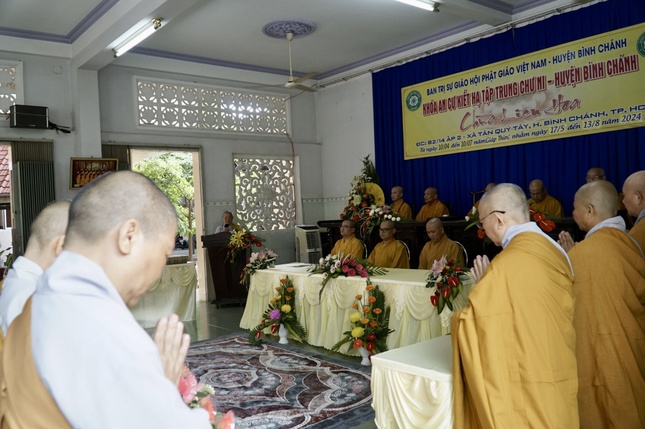 Ban Chức sự hạ trường chùa Liên Hoa cho biết, hành giả tại đây chuyên tâm tu học trong ba tháng an cư