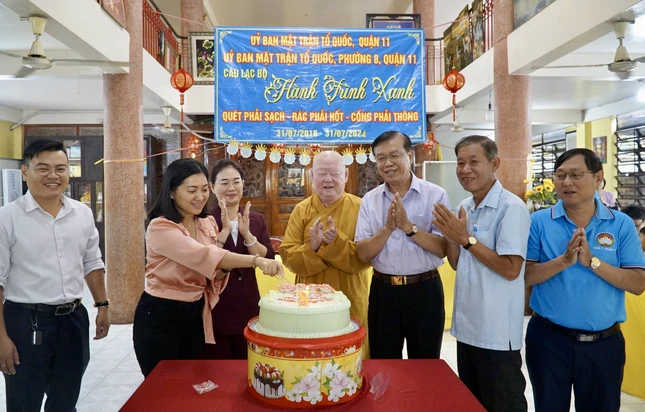 Câu lạc bộ Hành Trình Xanh kỷ niệm 8 năm ngày thành lập