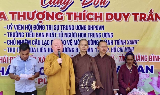Hòa thượng Thích Duy Trấn có lời động viên đến bà con đồng bào, vui đón mùa Tết Trung thu ấm áp, đủ đầy