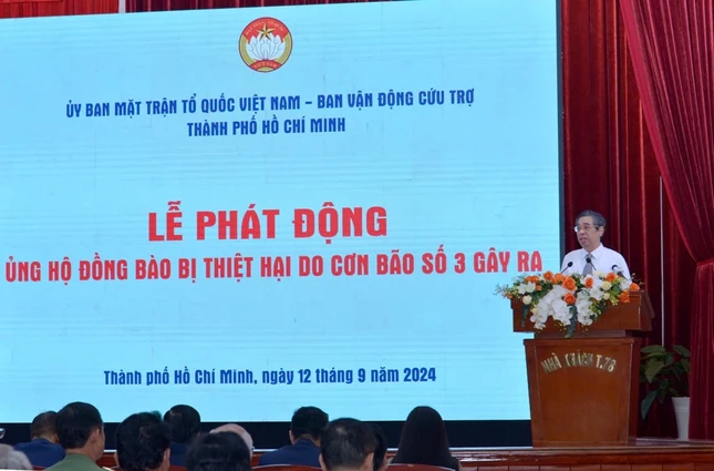 Ông Nguyễn Phước Lộc phát biểu tại lễ phát động Ông Nguyễn Phước Lộc phát biểu tại lễ phát động
