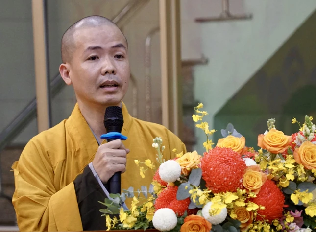 Đại đức Thích Minh Thạnh, Chánh Thư ký Ban Trị sự GHPGVN quận báo cáo công tác Phật sự Đại đức Thích Minh Thạnh, Chánh Thư ký Ban Trị sự GHPGVN quận báo cáo công tác Phật sự