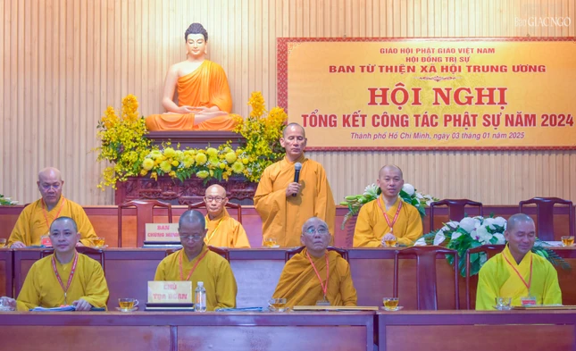 Hòa thượng Thích Thiện Thống phát biểu chỉ đạo tại hội nghị