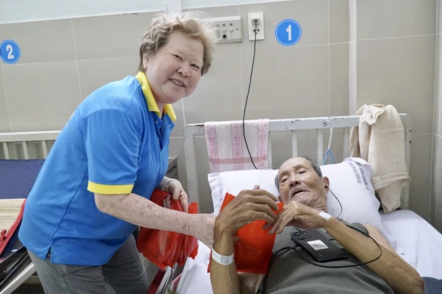 San sẻ yêu thương