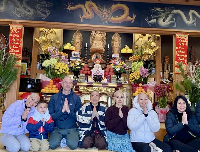 "Chùa Đại Ân được xây dựng không chỉ nơi thờ Phật mà còn là cầu nối giao thoa giữa hai văn hóa Việt - Nhật, là nơi để cộng đồng có thể gửi gắm, chia sẻ nhiều vấn đề trong cuộc sống", Ni sư Tâm Trí cho biết