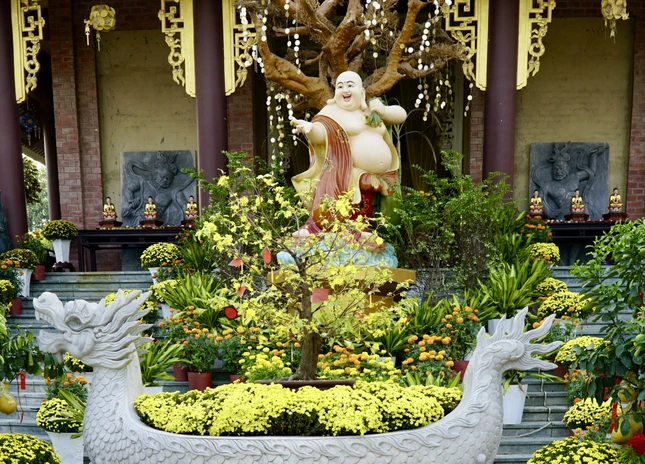 Chùa Giác Nguyên có hơn 32 pho tượng Phật, được tạc theo lối xưa