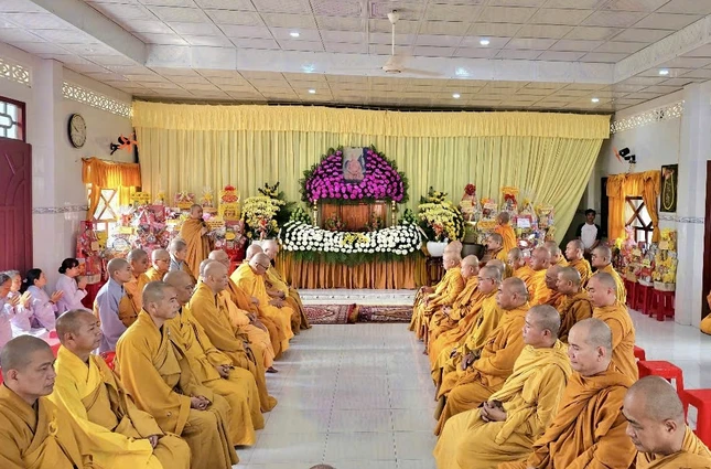 Chư tôn đức Tăng, Ni các Giáo đoàn, tịnh xá thuộc hệ phái Khất sĩ tưởng niệm Hòa thượng Thích Giác Bạch