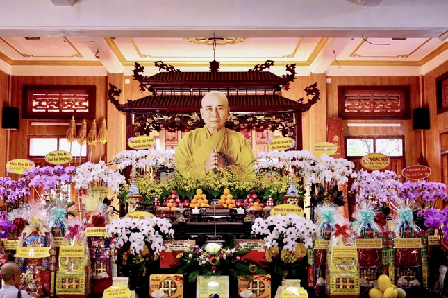 Giác linh đài Tổ Khánh Anh (1895-1961) tại chùa Khánh Vân Giác linh đài Tổ Khánh Anh (1895-1961) tại chùa Khánh Vân