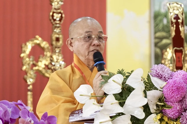 Hòa thượng Thích Minh Thiện phát biểu khai mạc
