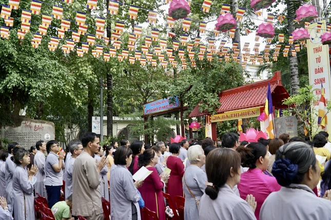 Quang cảnh buổi lễ