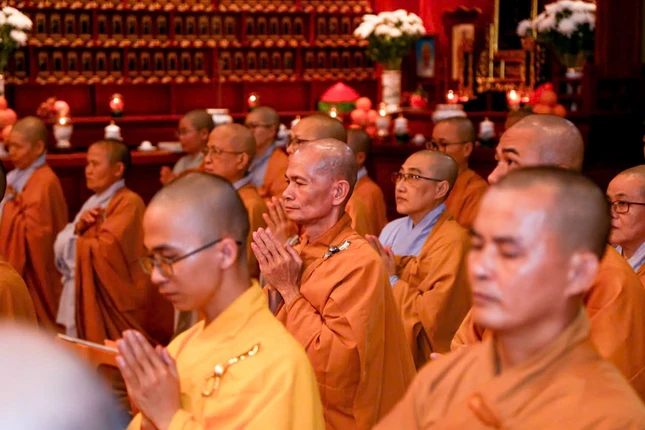 Các thế hệ Tăng Ni tưởng nhớ bậc thầy khả kính